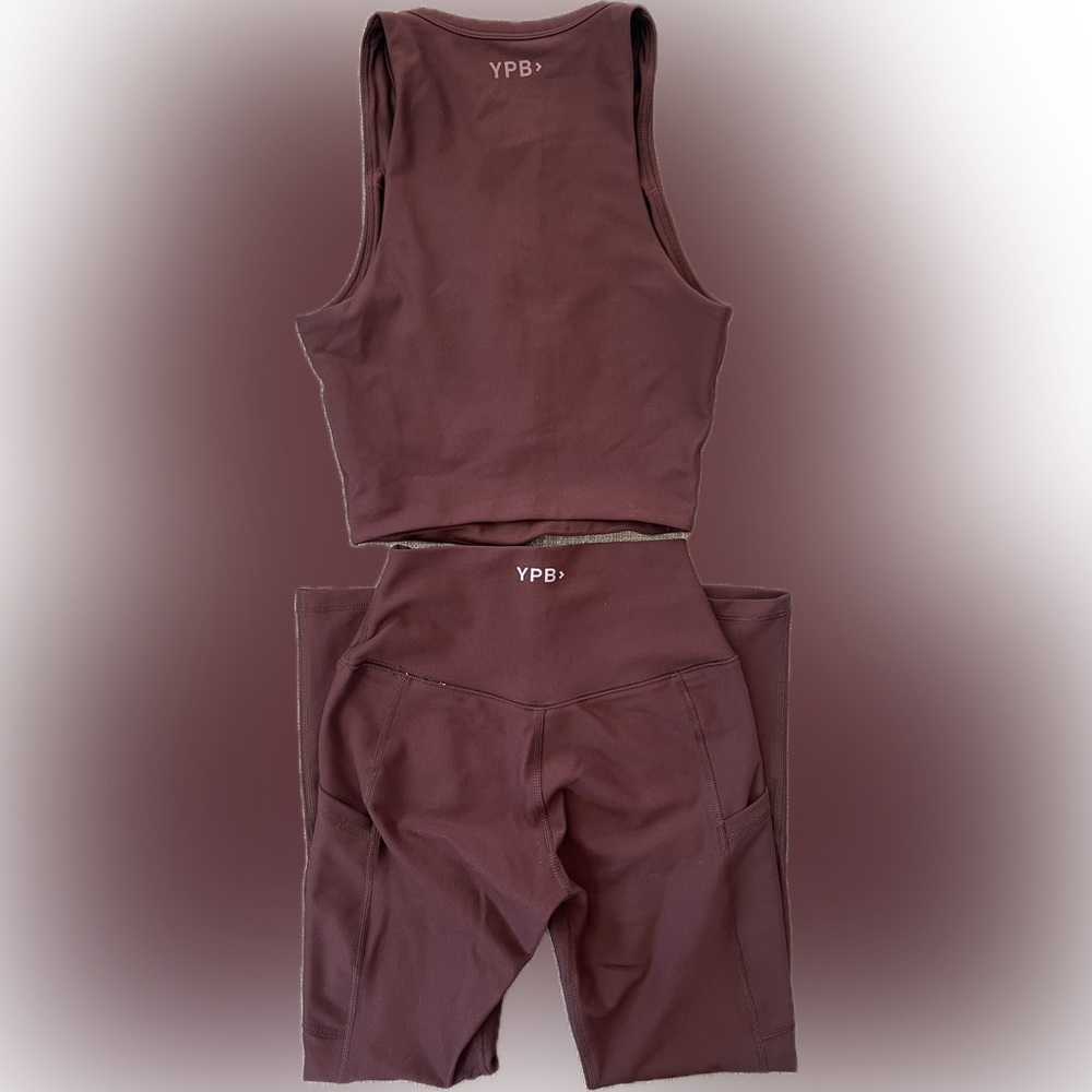🍂🤎Like New SET: sculptLUX Plunge Henley Tank & Curve Love 7/8 Pocket Leggings